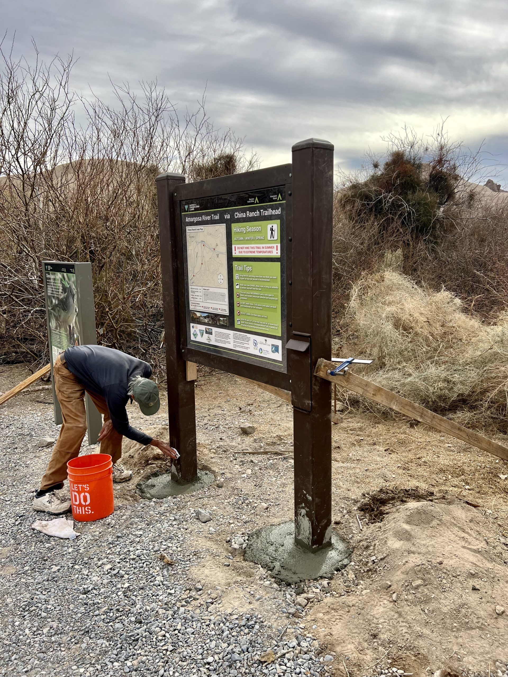 Partners and Volunteers Band Together to Improve Signage at China Ranch Trailhead